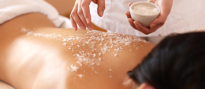 Peeling ciała i masaż solą w Salonie Venus Płock Peeling ciała i masaż solą w Salonie Venus Płock